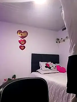 channel brooks online show from October 8, 11:31 pm