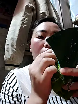 Minkine022 online show from February 13, 9:05 pm