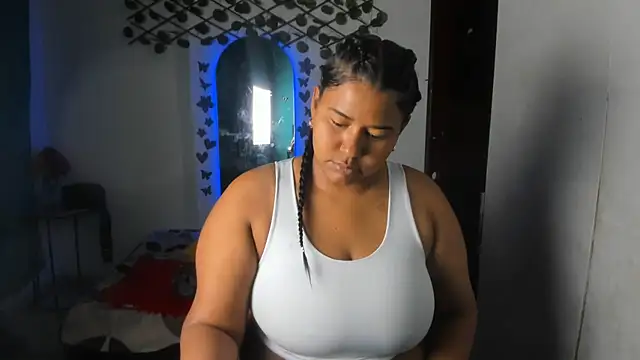 Ebony luna online show from July 8, 7:38 pm