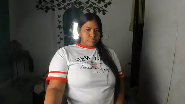 Ebony luna online show from July 1, 7:24 pm