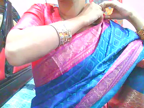 night queeen7 online show from December 17, 7:29 pm