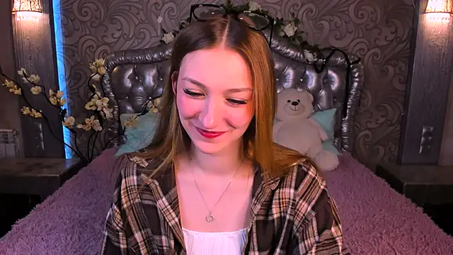 AngelAnabelle online show from December 5, 8:54 pm