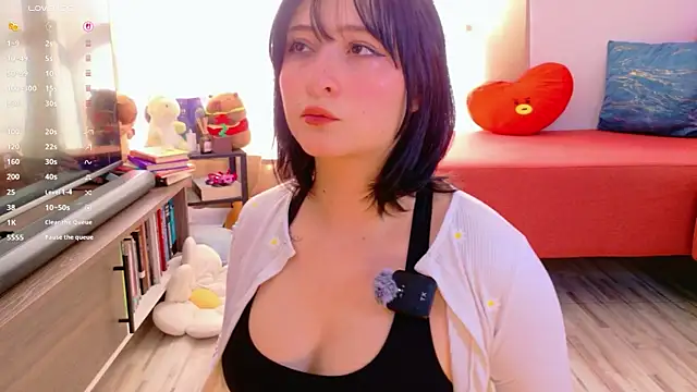 tiramesusuu online show from June 26, 7:48 pm