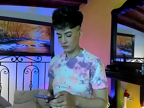 Zulyhenao online show from October 8, 4:39 am