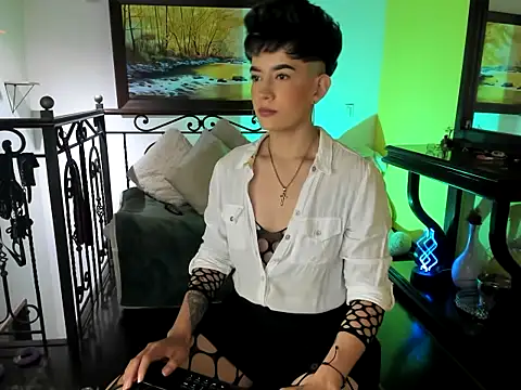 Zulyhenao online show from October 19, 5:31 am