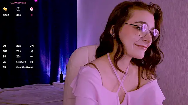 ElizabethMilller  online show from August 3, 2:59 am