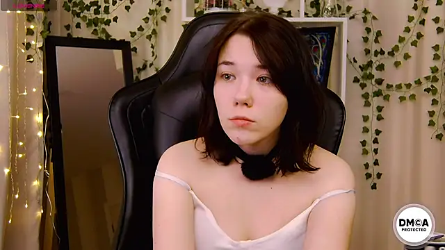 Kelly foox online show from January 17, 12:01 pm