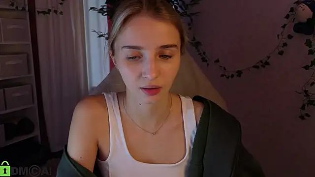 L1na Reeds online show from April 29, 2:37 am