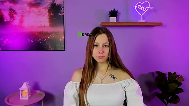Snapshot of esme_moore_ chatting on October 7, 9:46 am esme moore online show from October 7, 9:46 am