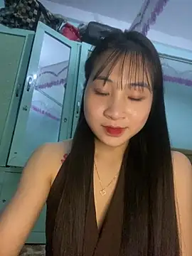 banlinh004 online show from February 6, 4:10 pm