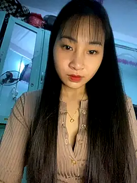 banlinh004 online show from November 27, 1:47 pm