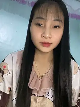 Snapshot of banlinh004 chatting on October 11, 3:04 pm banlinh004 online show from October 11, 3:04 pm