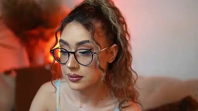 AileenKiss online show from May 1, 8:23 pm