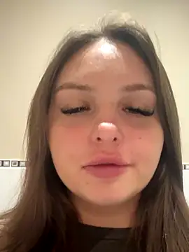 Snapshot of EllaStarrxxx chatting on October 12, 3:31 am EllaStarrxxx online show from October 12, 3:31 am