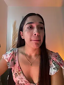 SabrinaEvanss  online show from July 8, 6:43 pm
