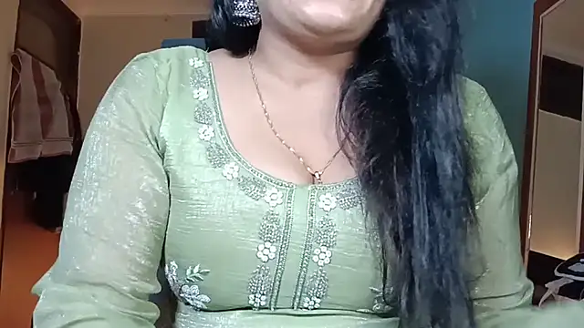 horny milf couple online show from June 15, 9:04 pm