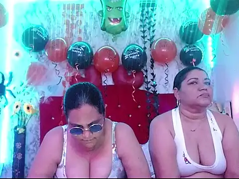 Snapshot of DannaLanegra2 chatting on October 13, 7:05 pm DannaLanegra2 online show from October 13, 7:05 pm