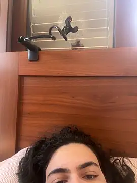 luciamaria01 online show from November 2, 9:34 am