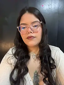 GabrielleMarsh1 online show from December 3, 2:47 am