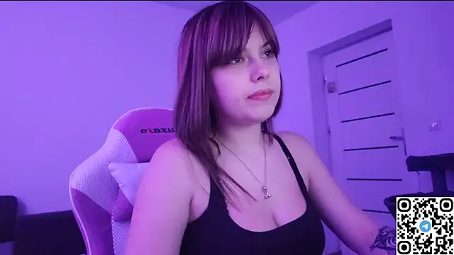 KristiBloom online show from November 6, 5:52 pm