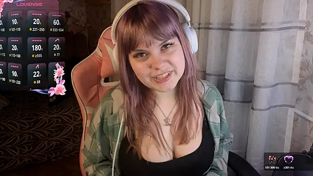 KristiBloom online show from March 16, 11:41 pm