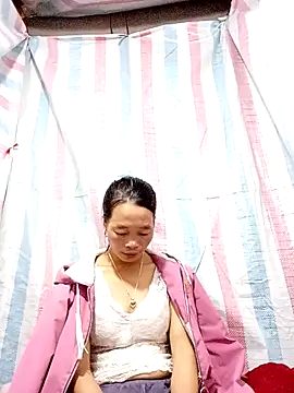 Snapshot of chieu_xinh chatting on October 12, 2:25 am chieu xinh online show from October 12, 2:25 am