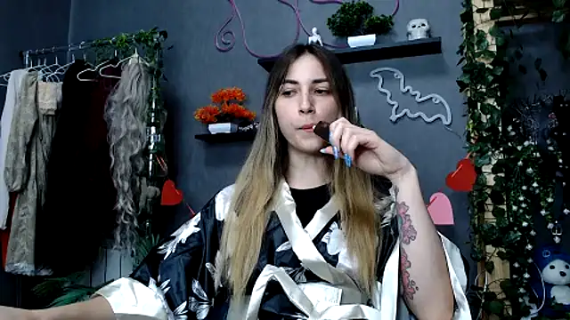 Walleriana online show from October 11, 1:03 pm