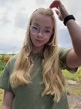 LinaLeana online show from July 20, 2:30 pm