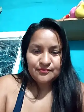 lucia00xx online show from January 8, 5:11 am