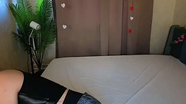 Barbara Mitchel online show from February 23, 9:20 am