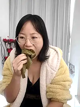 nini10052025 online show from November 6, 2:06 am