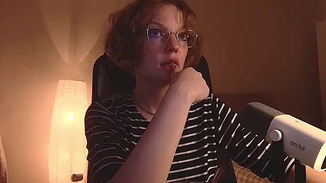 emymayy online show from June 20, 7:17 pm