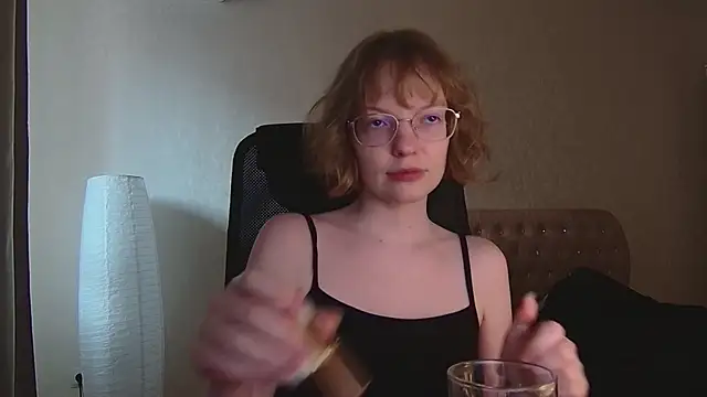 emymayy online show from August 1, 3:03 pm
