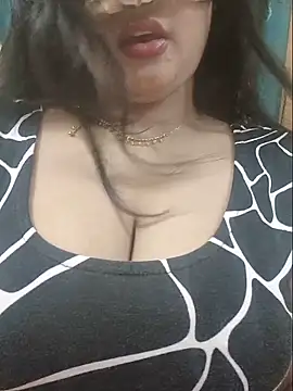 Beauty Queen Soniya online show from June 6, 10:38 pm