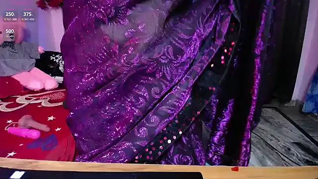 Hot Hazel online show from February 14, 8:49 am