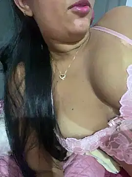 Brunamorenago online show from May 3, 10:35 pm