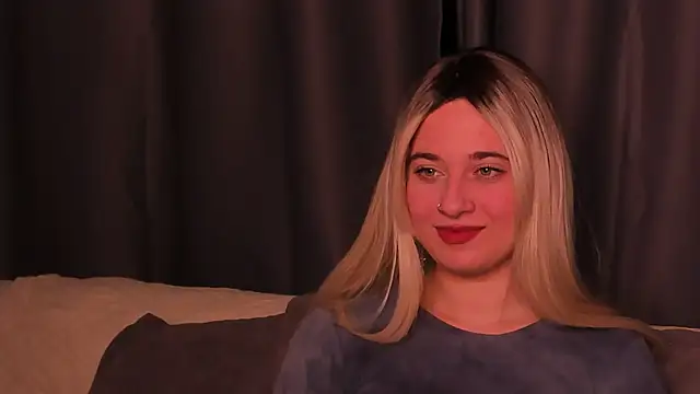ShyBunny1 online show from October 13, 5:26 pm