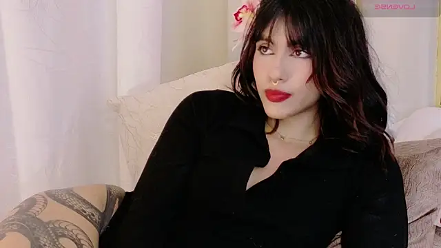 Snapshot of Amara_prescott chatting on October 13, 9:17 pm Amara prescott online show from October 13, 9:17 pm