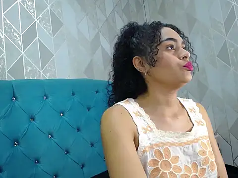 sheilapacheco online show from October 22, 5:07 pm