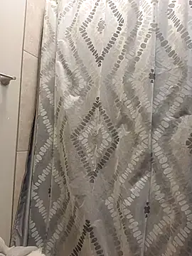 Cassaroll333 online show from April 3, 7:45 pm