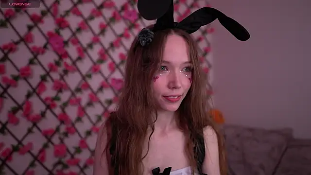 Petite Polly online show from October 22, 1:10 am