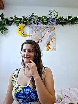 Nika aa online show from May 3, 4:10 pm