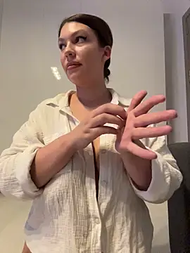 ClaraPasssion online show from July 4, 8:05 pm