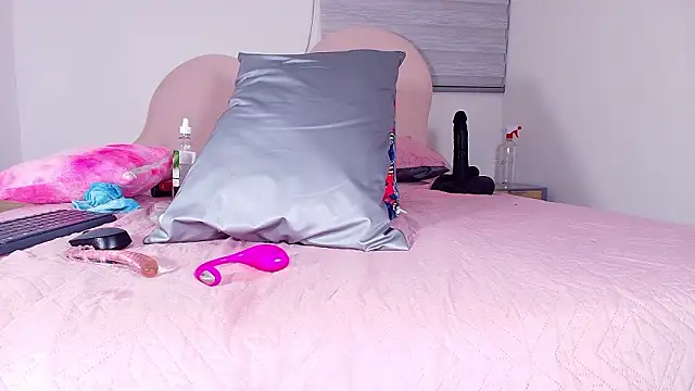 lu mystic online show from February 5, 7:00 am