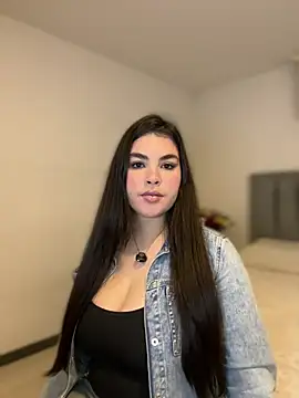 Isabella LaRue online show from April 17, 12:02 am