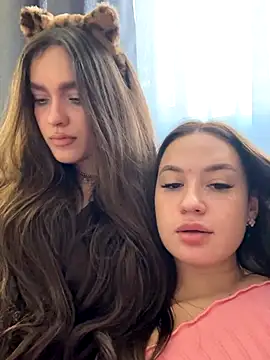 MayaGlow online show from November 1, 7:23 am