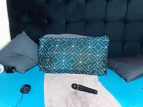 CaramelBootty online show from October 22, 6:57 pm