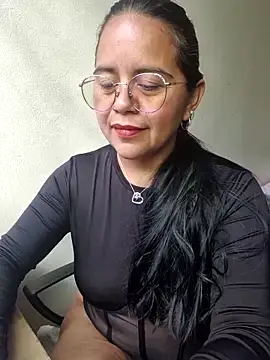 Miss  kendra  online show from November 20, 2:07 pm