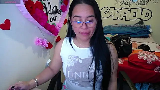 Miss  kendra  online show from February 21, 4:51 pm