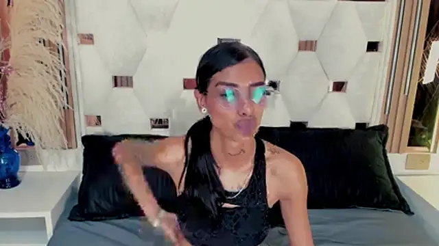 KarlaSlutSkinny   online show from August 6, 7:54 pm